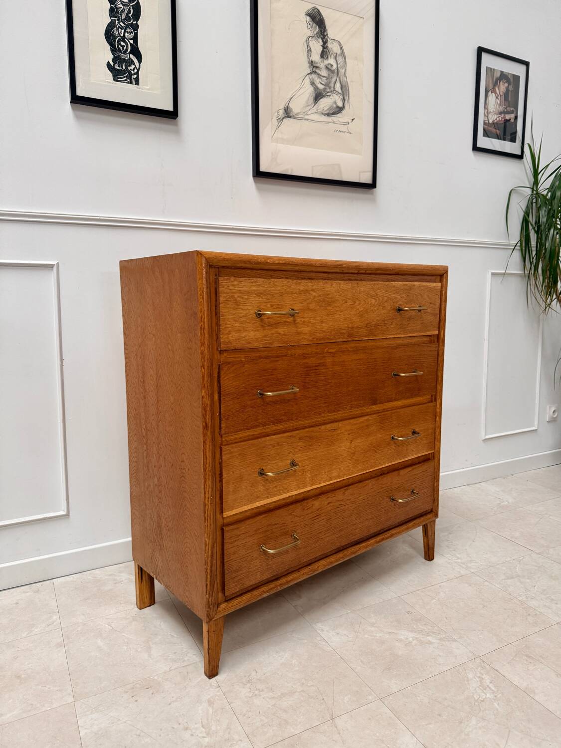 Vintage 1950s chest of drawers
