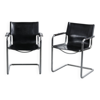 Pair of cantilever armchairs in leather by Matteo Grassi, Italy, circa 1970.