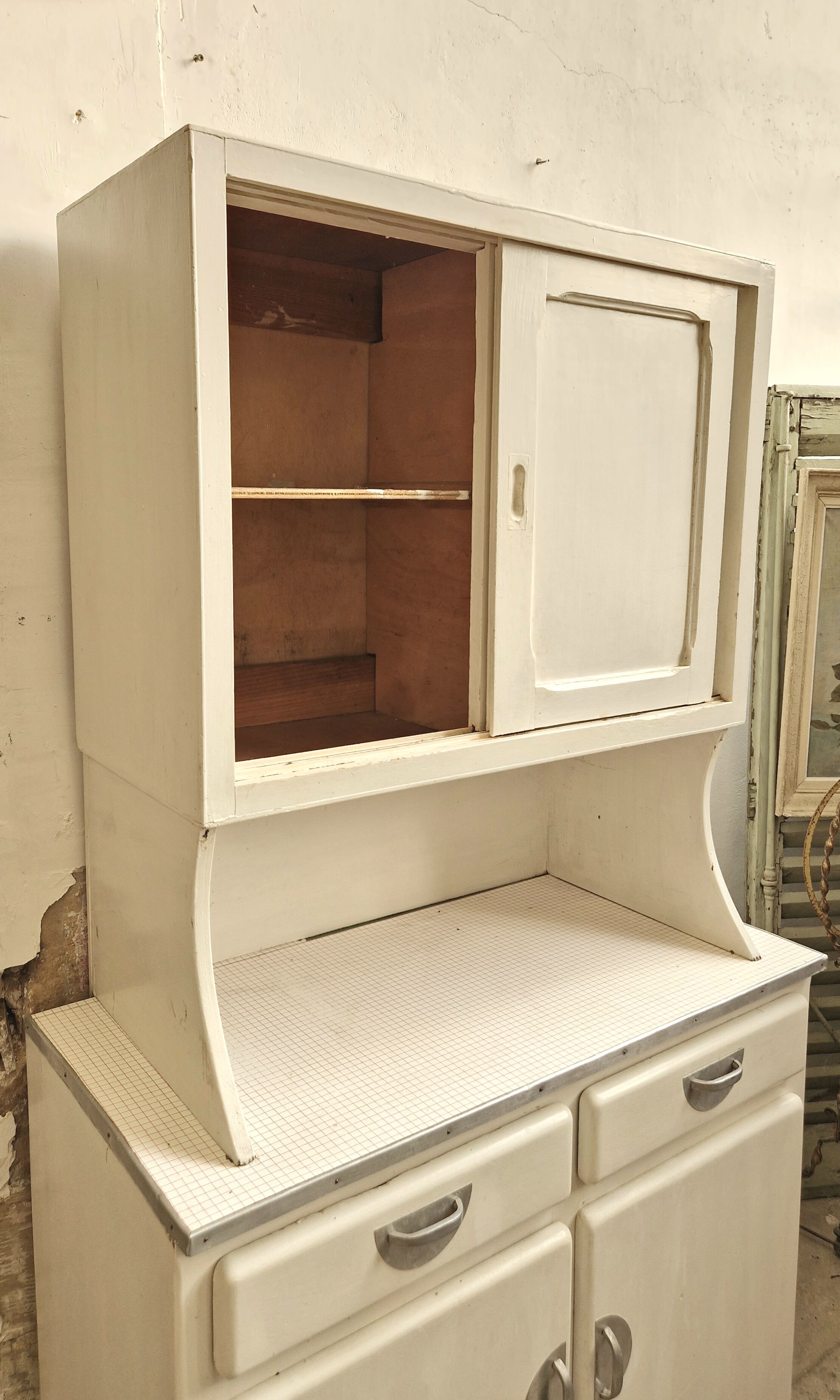 Kitchen furniture