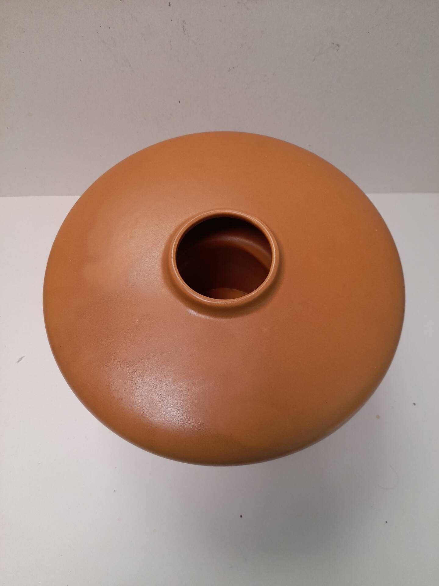 Large ceramic vase 80s UFO saucer