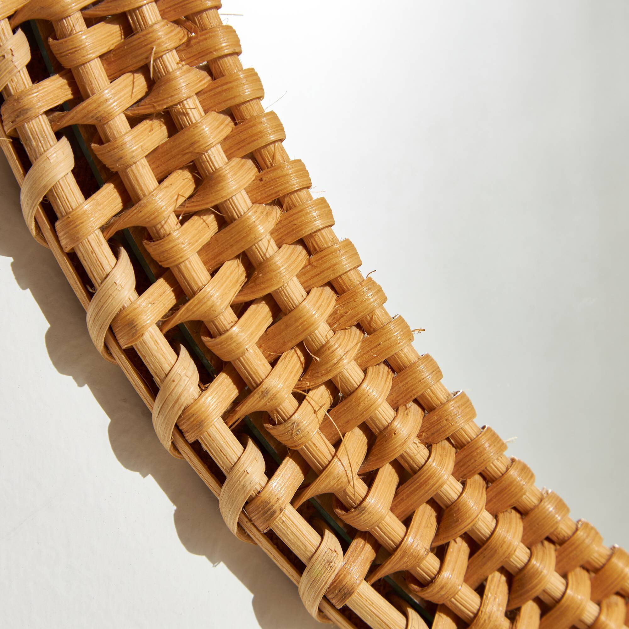 Round Wicker Framed Mirror, 1970s (MK10032)
