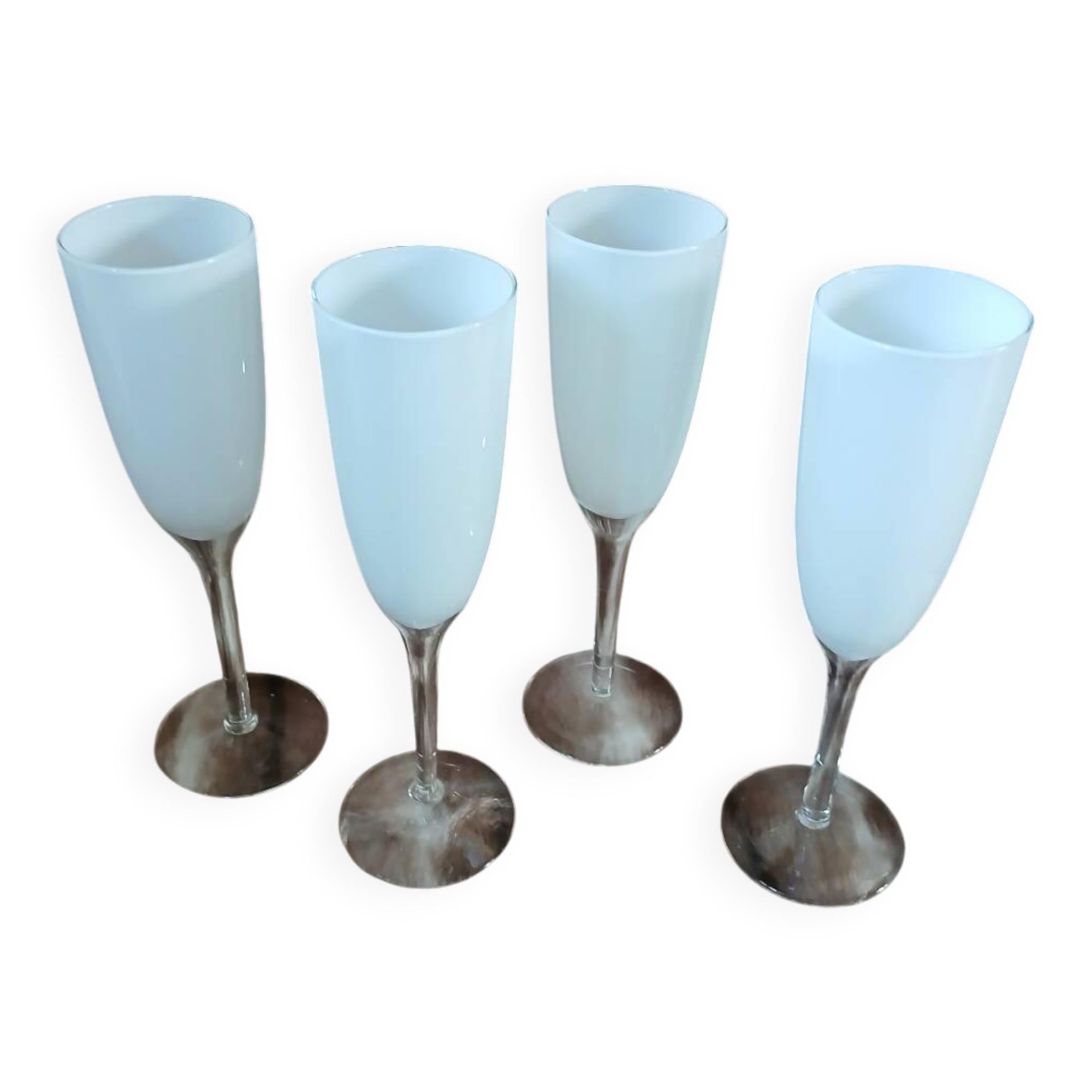4 white champagne flutes