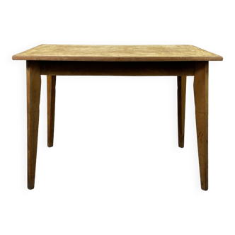 Ancienne table de bistrot en bois clair pieds compas années 50