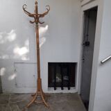 Radomsko parrot coat rack