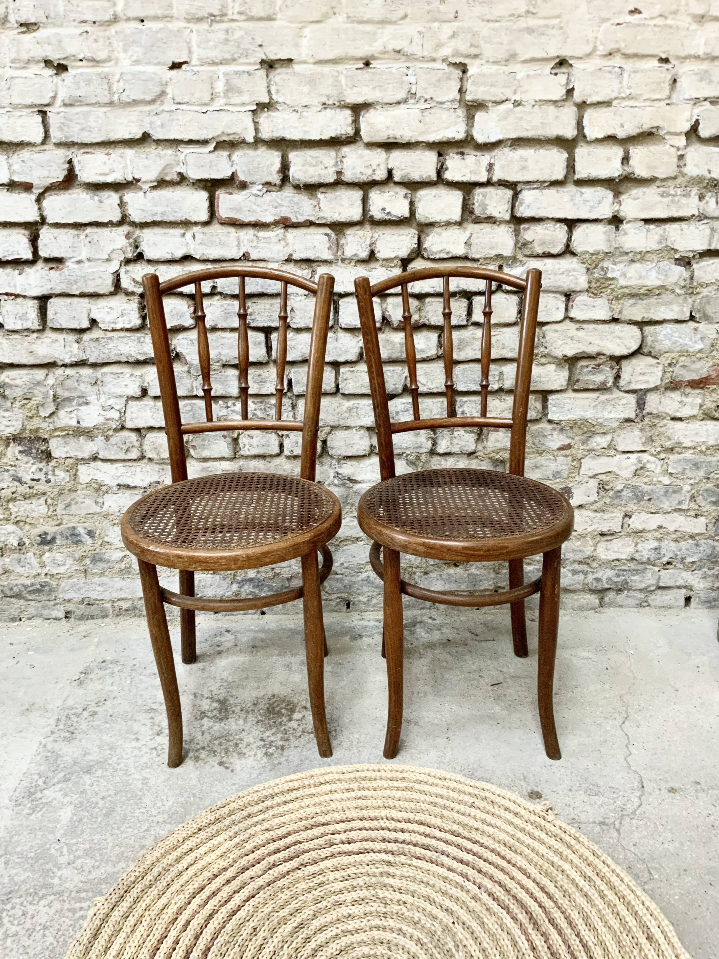 Lot 2 chaises bistrot Fishel