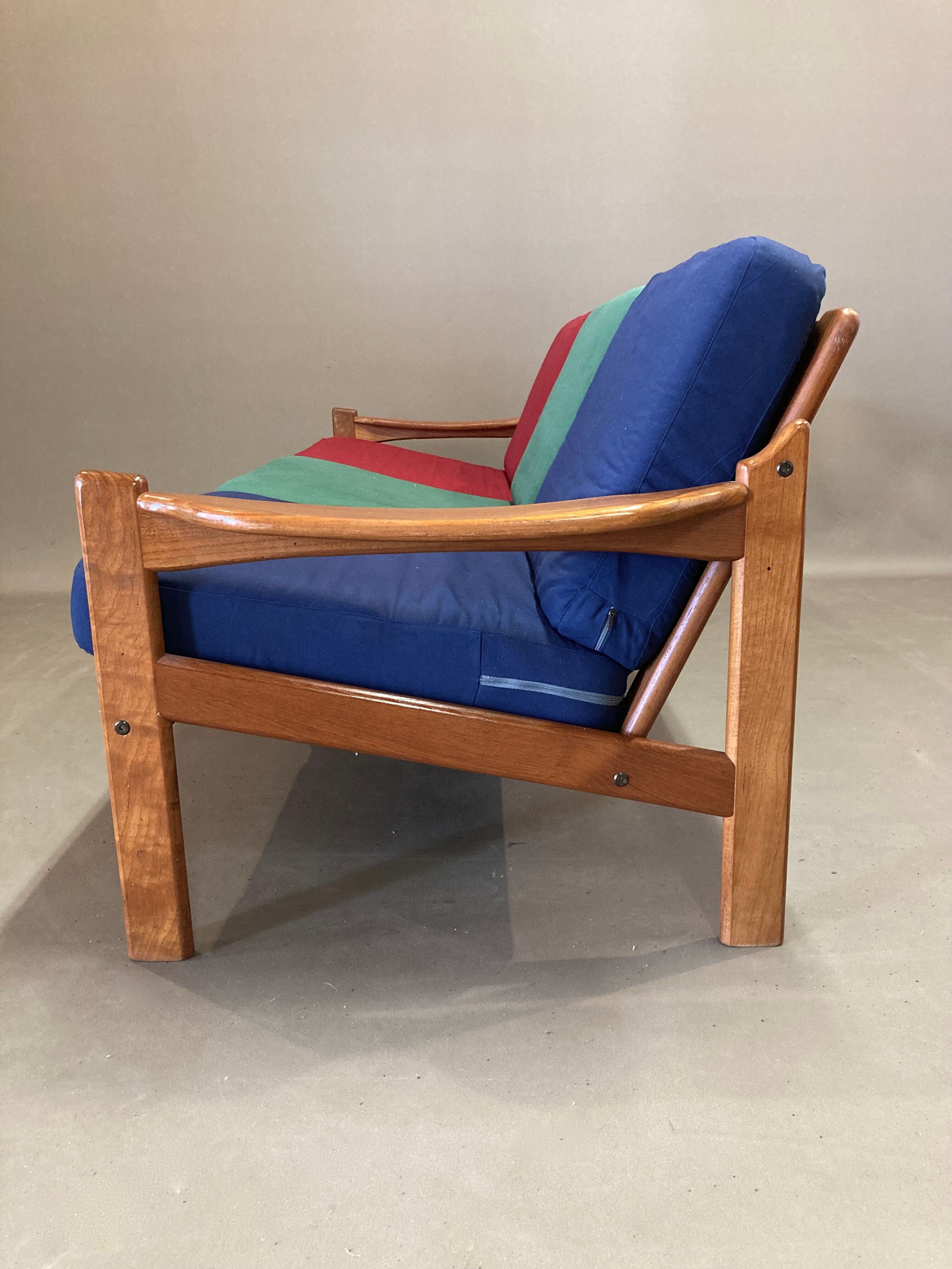 Sofa 3 places Scandinavian design colors 1950