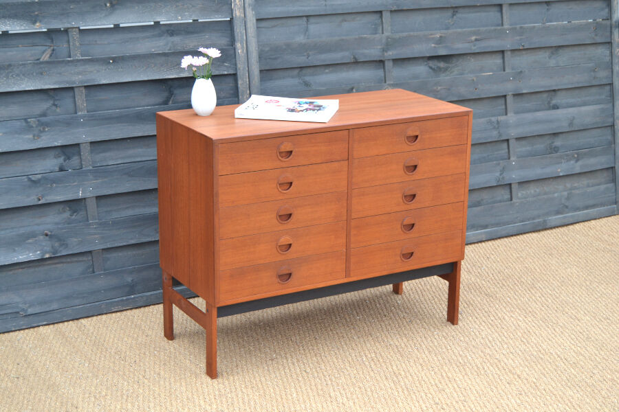 Commode à 8 tiroirs 89.5 cm