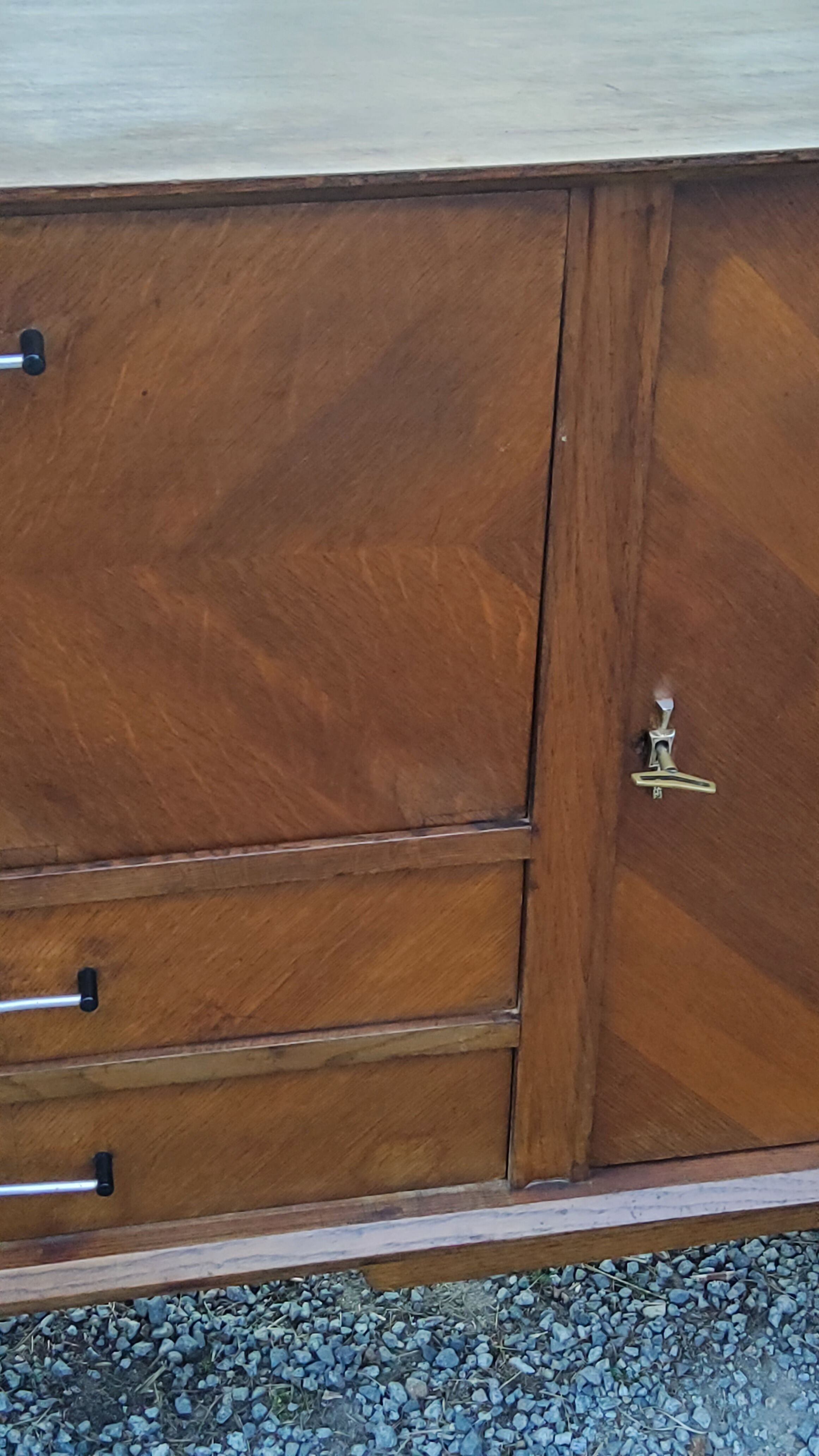 Vintage gold oak row feet compass from the 50s