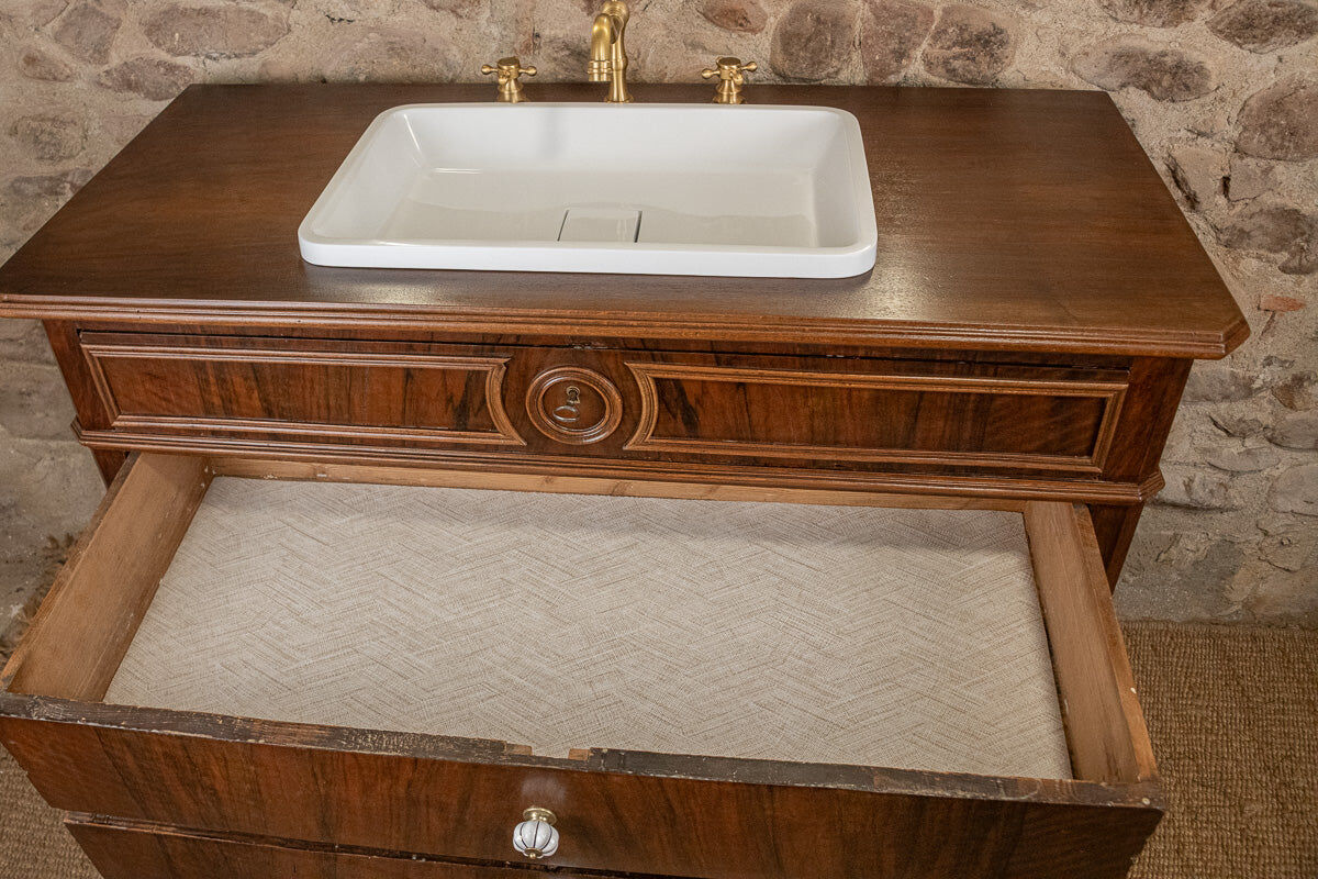 Meuble vasque Louis-Philippe en noyer & miroir LED assorti
