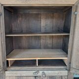 Armoire de montagne primitive