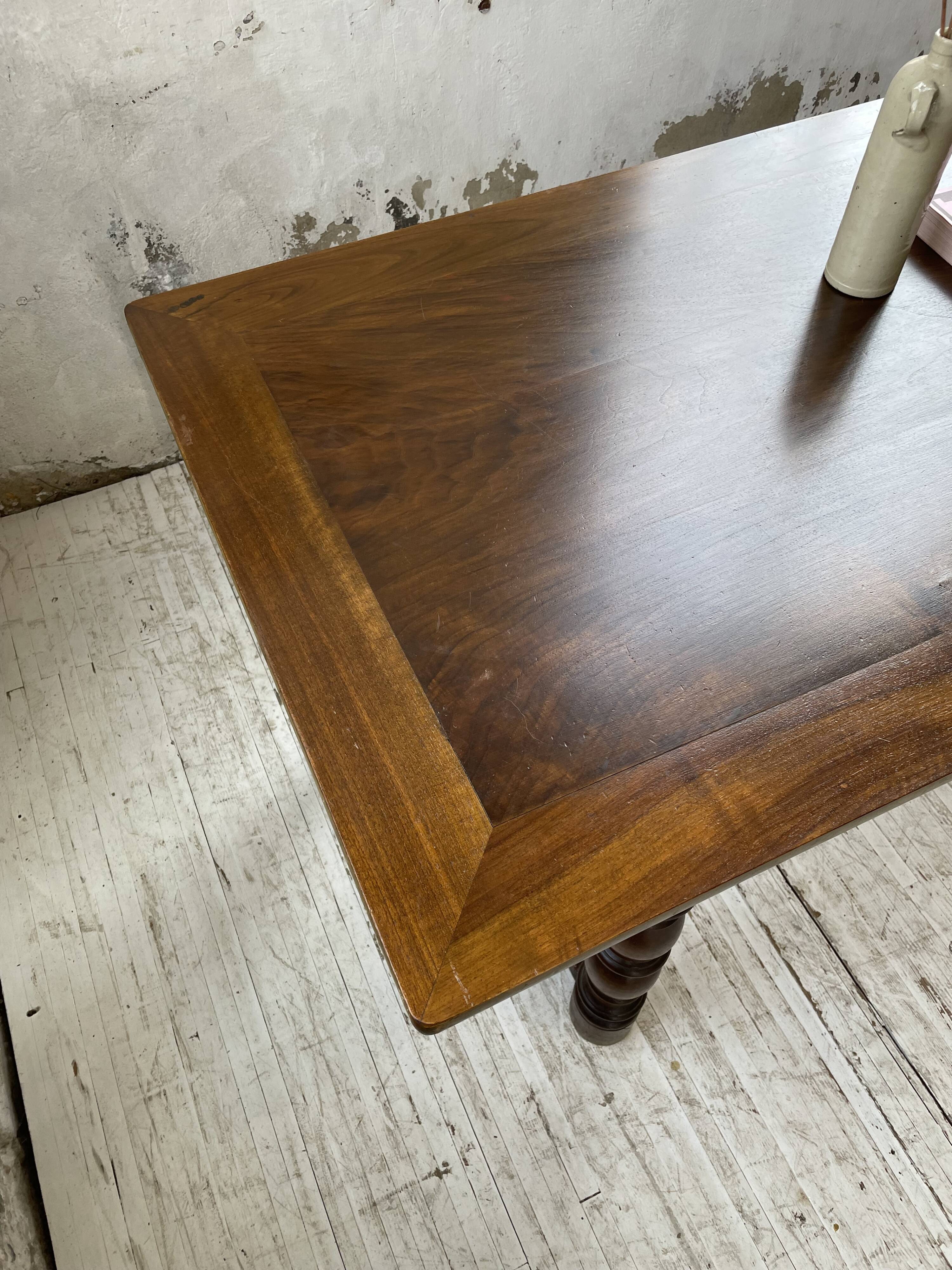 Table of draper firm walnut 260cm