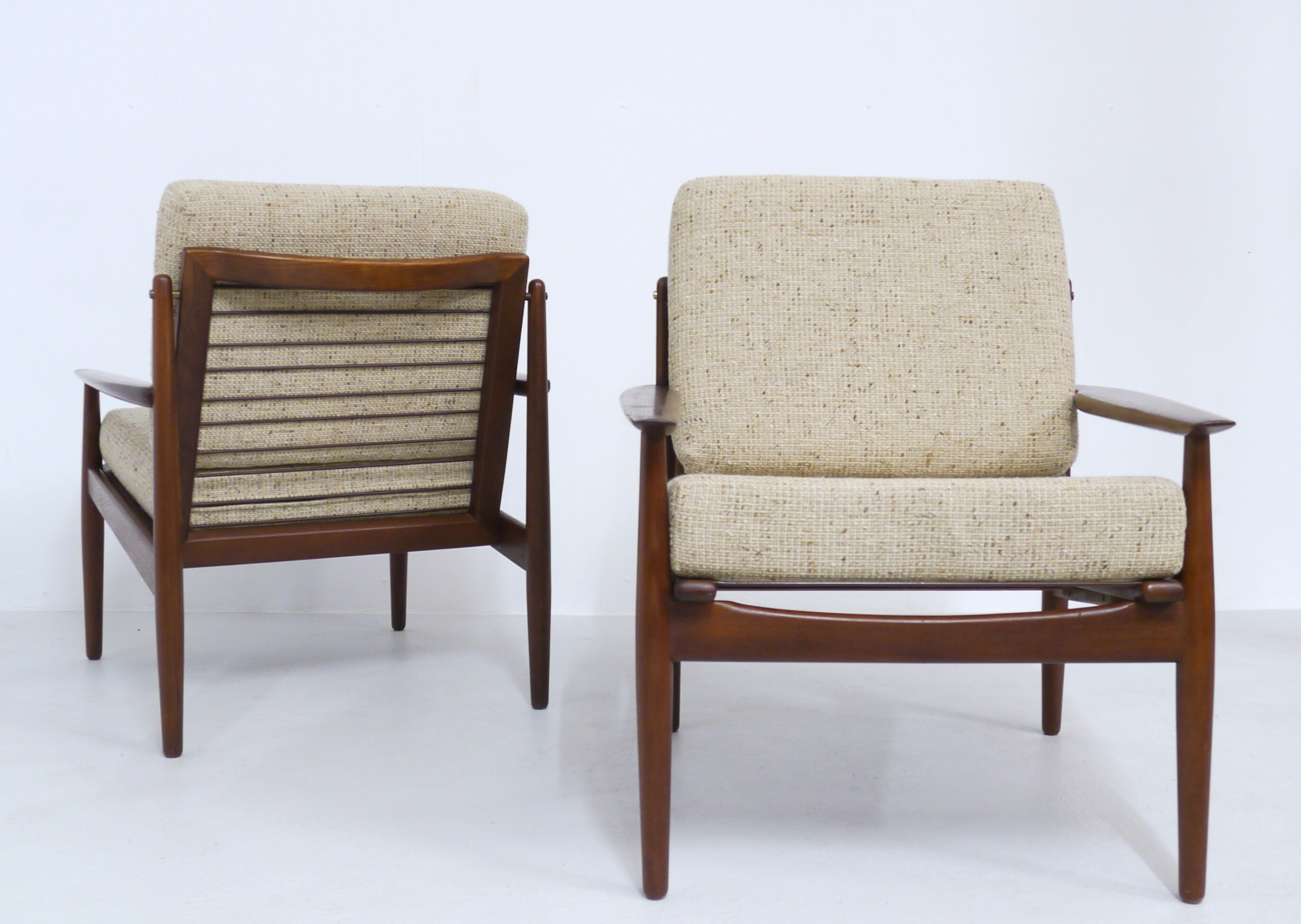 Pair of Easy Chairs by Svend Åge Eriksen for Glostrup