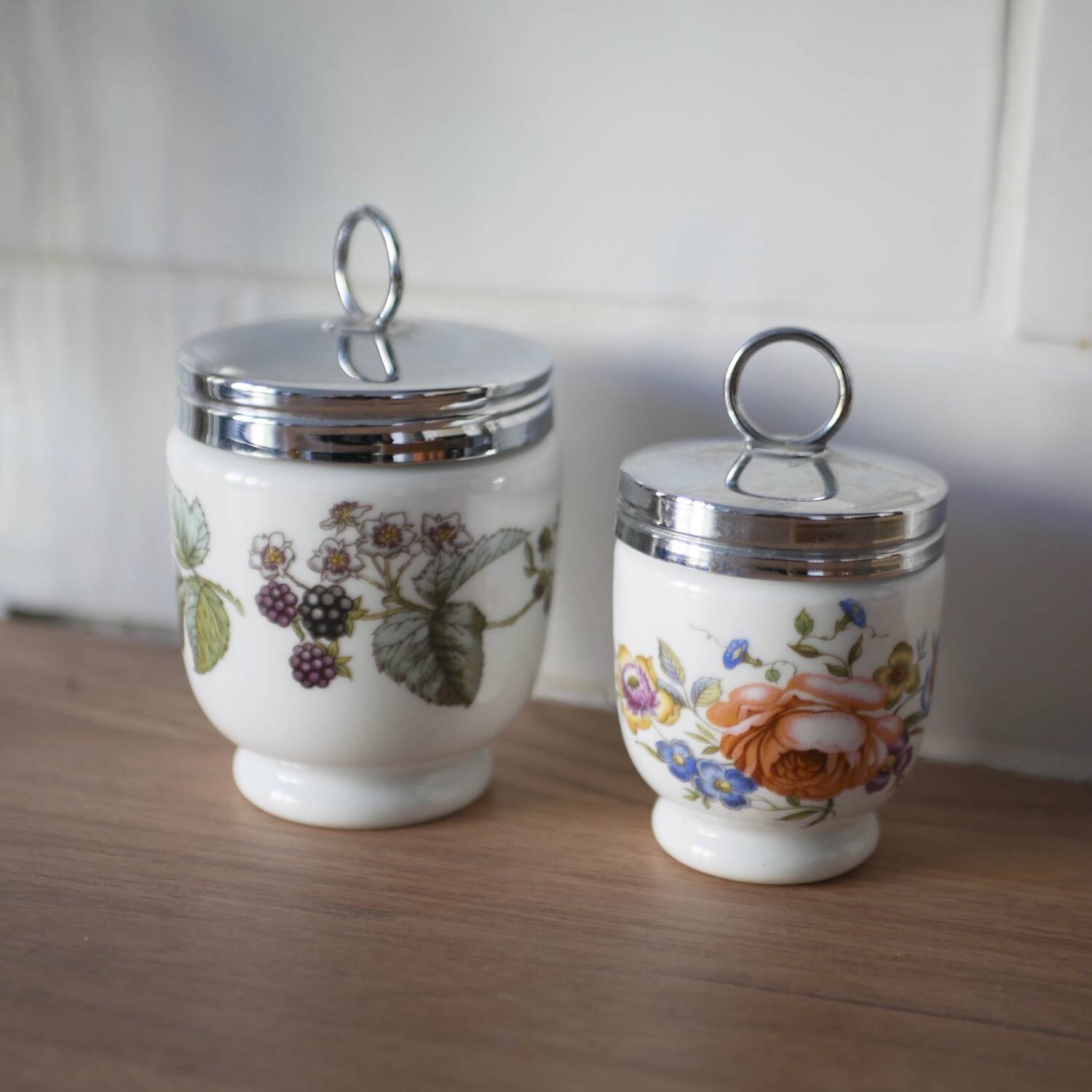Egg cookers / egg cup