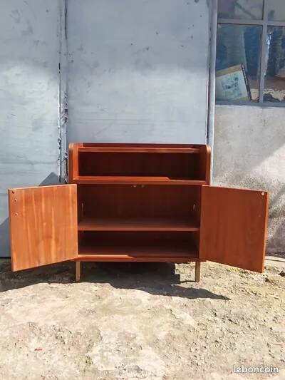 Mid-century modernist sideboard in vintage rosewood Scandinavian style