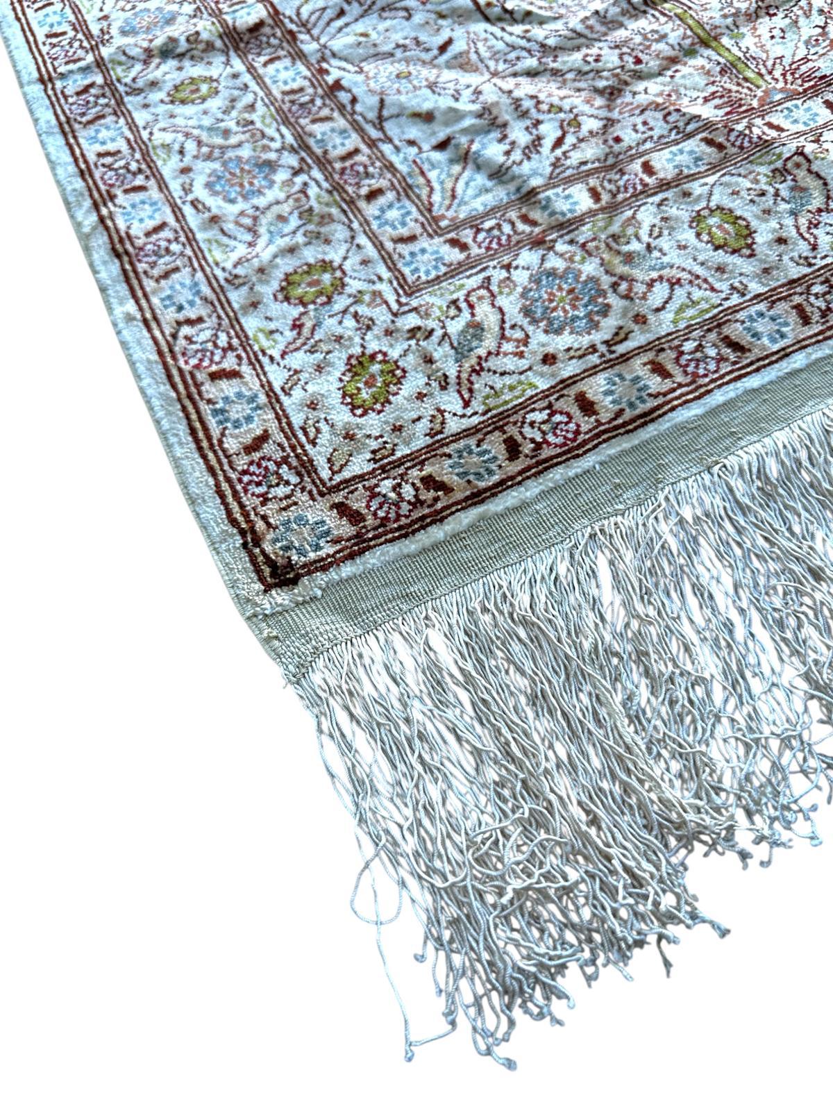 Kayseri pure silk rug 60cm x 120cm