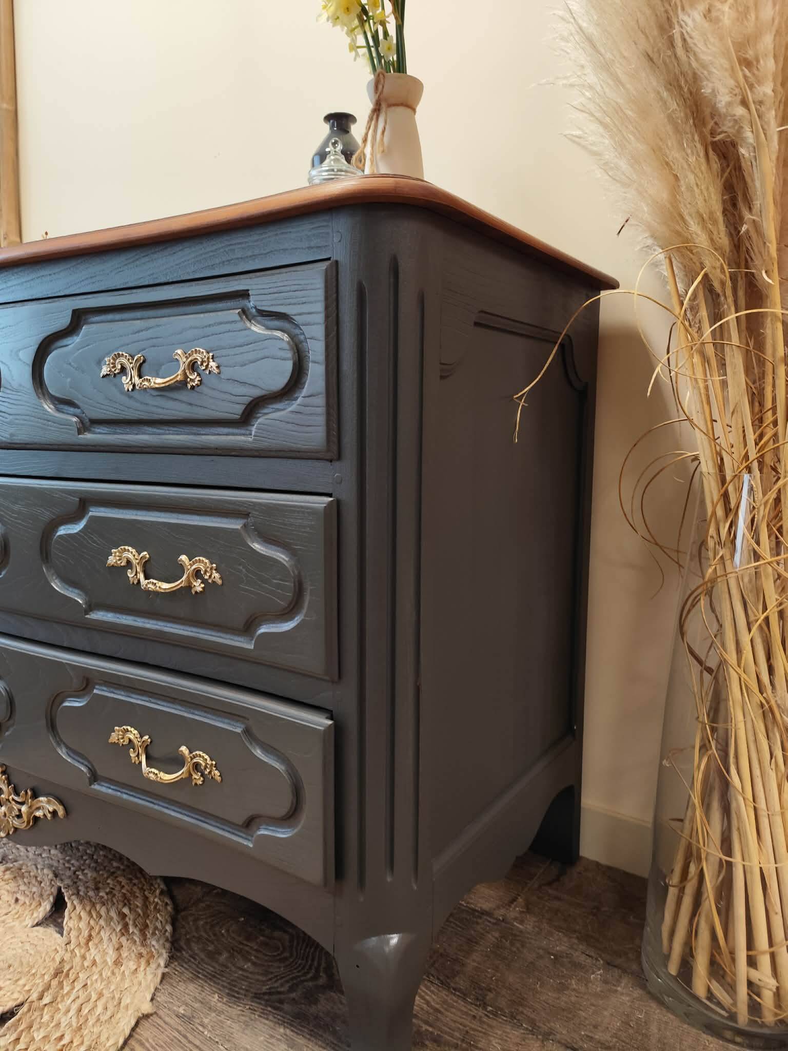 Birch wood chest of drawers