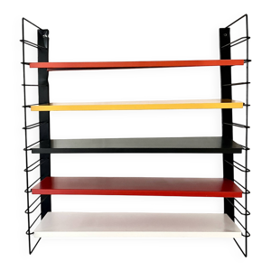 Étagère murale en métal