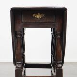 Very beautiful antique English oak gateleg table with an excellent patina