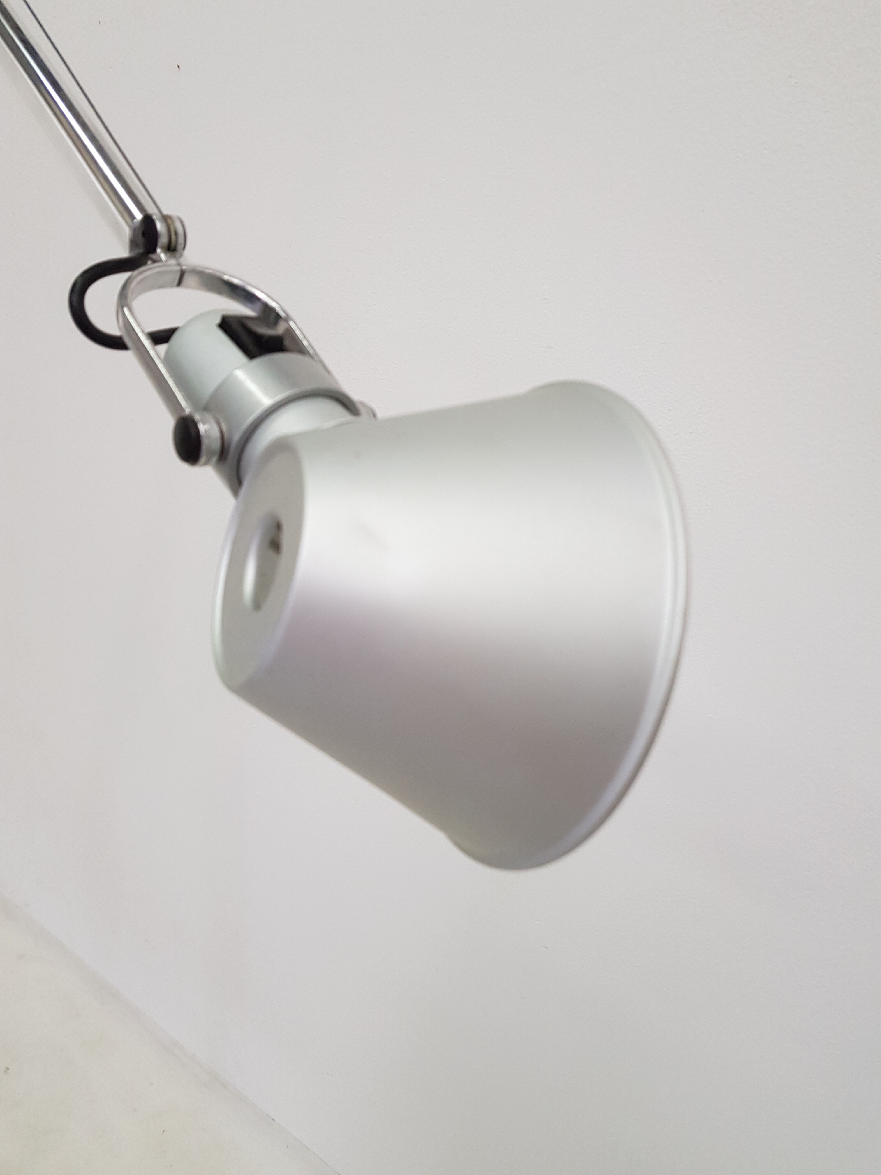 Artemide Tolomeo Terra Halo lamppost