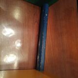 Small corner shelf stone style sala design