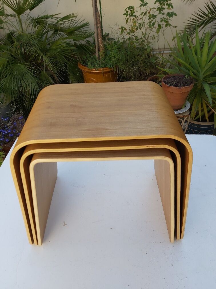 Tables giggled wood laminated glued