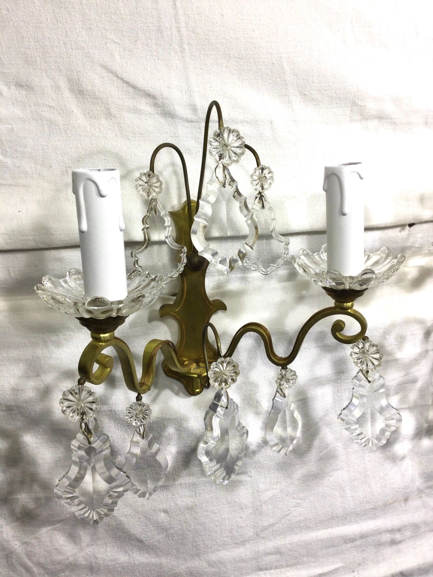 Pair of bronze sconces and crystal tassels 2 lights louis xv style