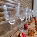 Set de 5 verres à pieds en cristal gravé anciens