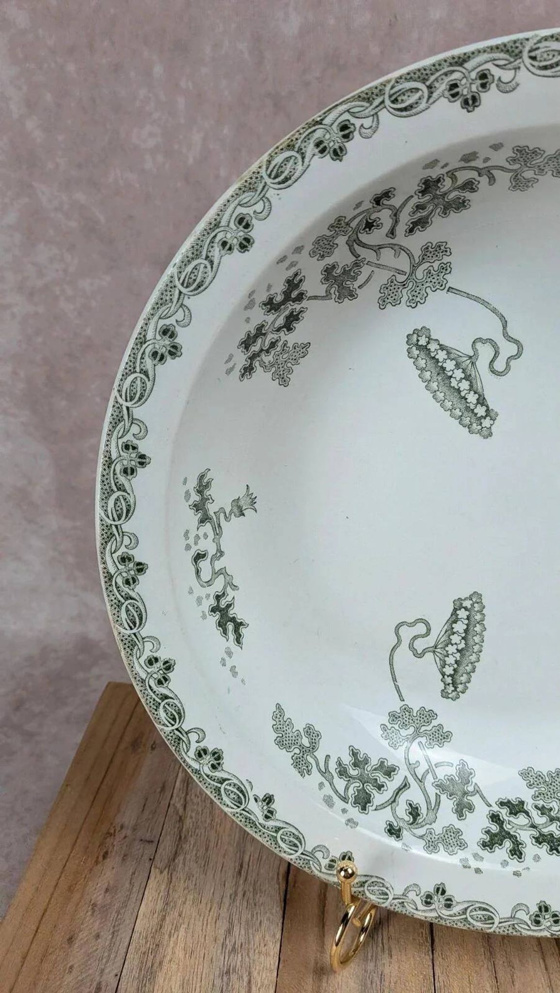 Antique shallow dish Saint-Amand – Ironstone – Modern Style model