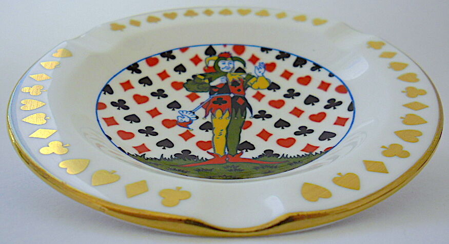Porcelain ashtray "bone china" centered "Joker"