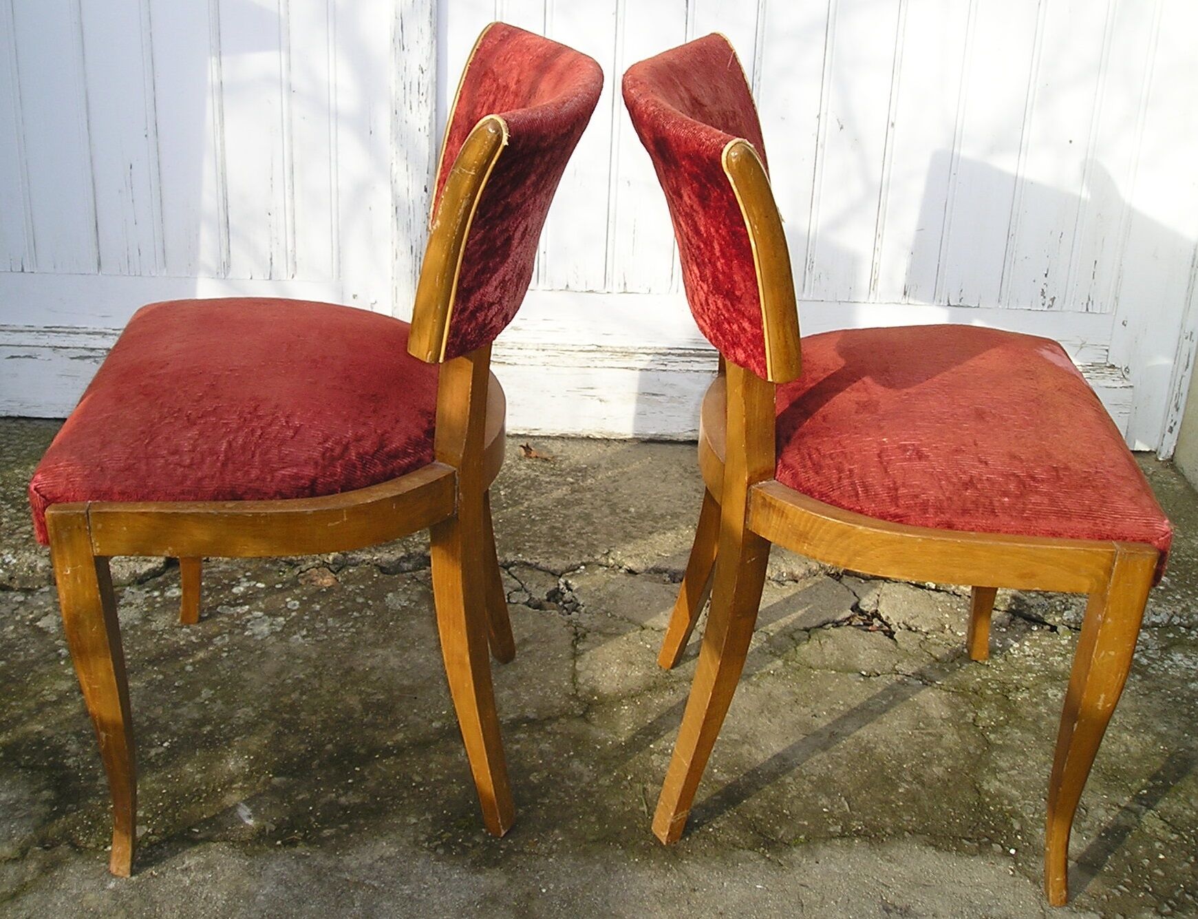 Paire de chaises en bois des années 50