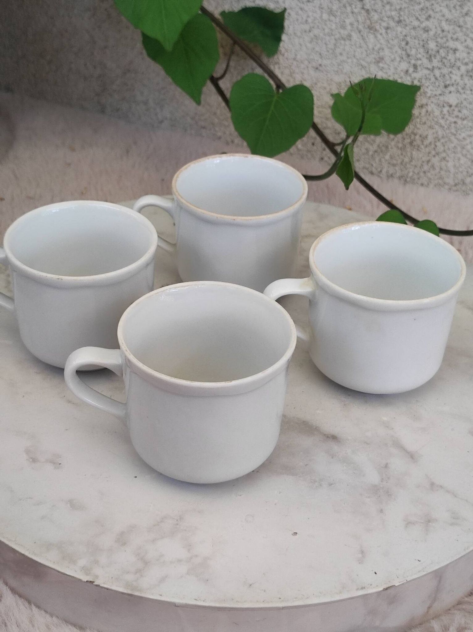 Tasse a café fleurs en porcelaine