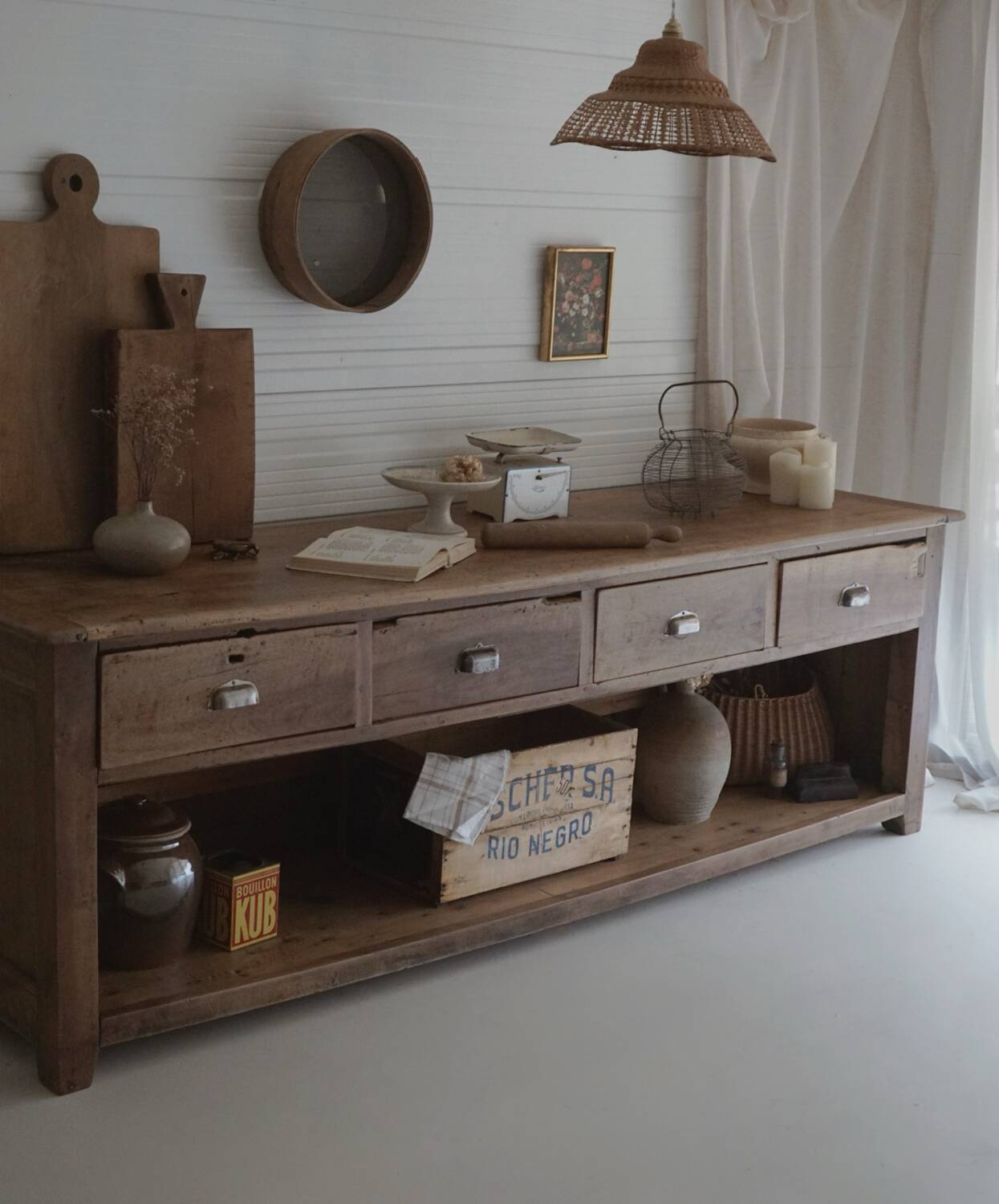 Old trading counter in solid oak – 19th century trade furniture