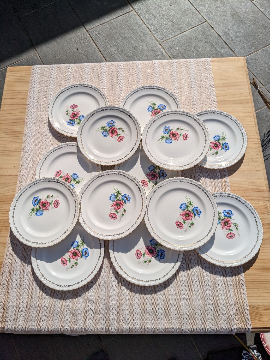 Vintage plates l'Amandinoise