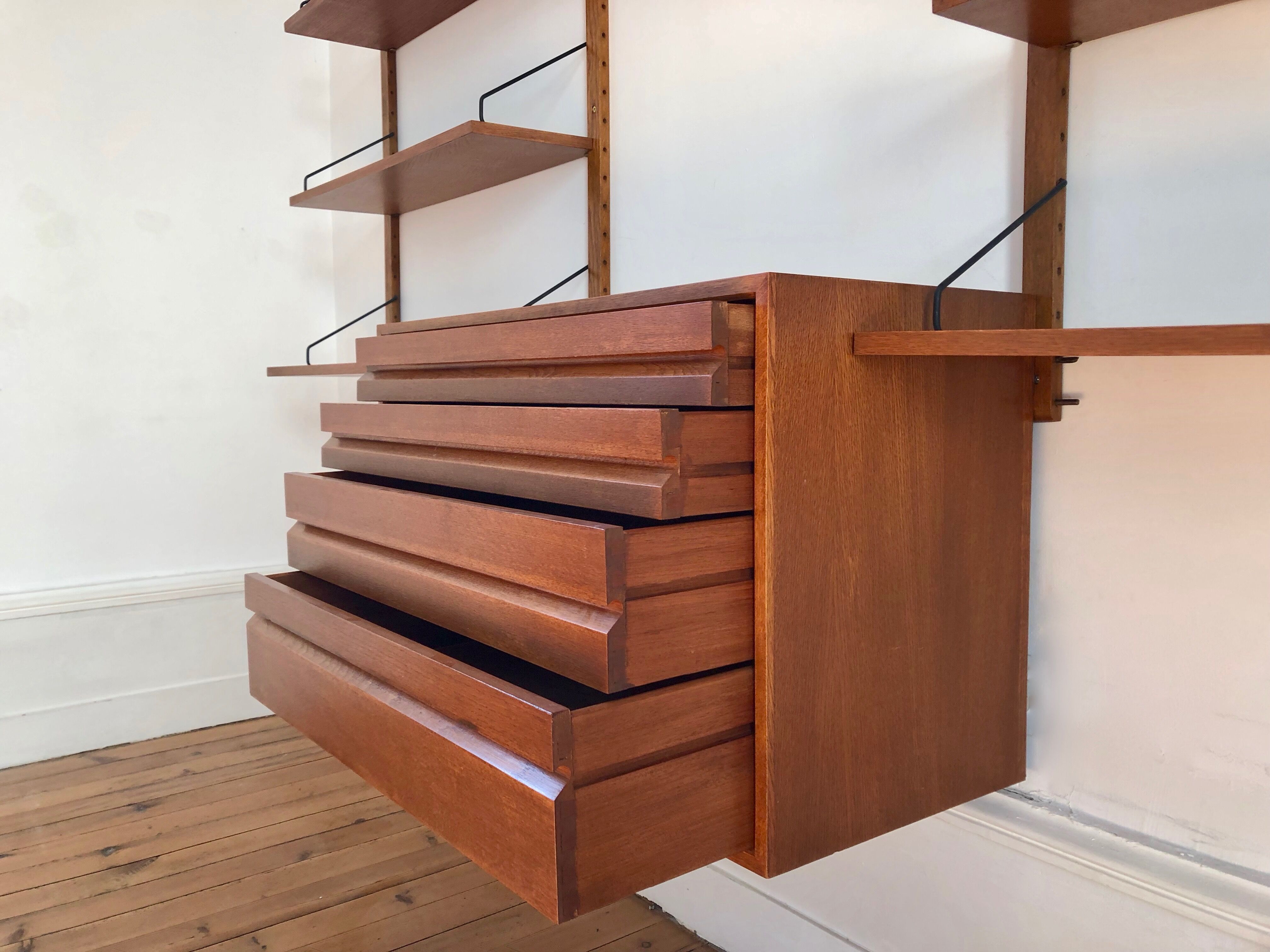 Scandinavian teak wall system "Royal system" Poul Cadovius
