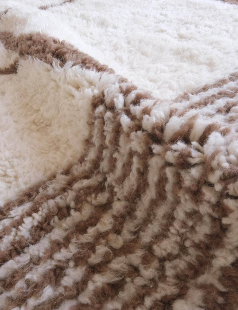 Contemporary Moroccan Rug - 352 x 245 cm