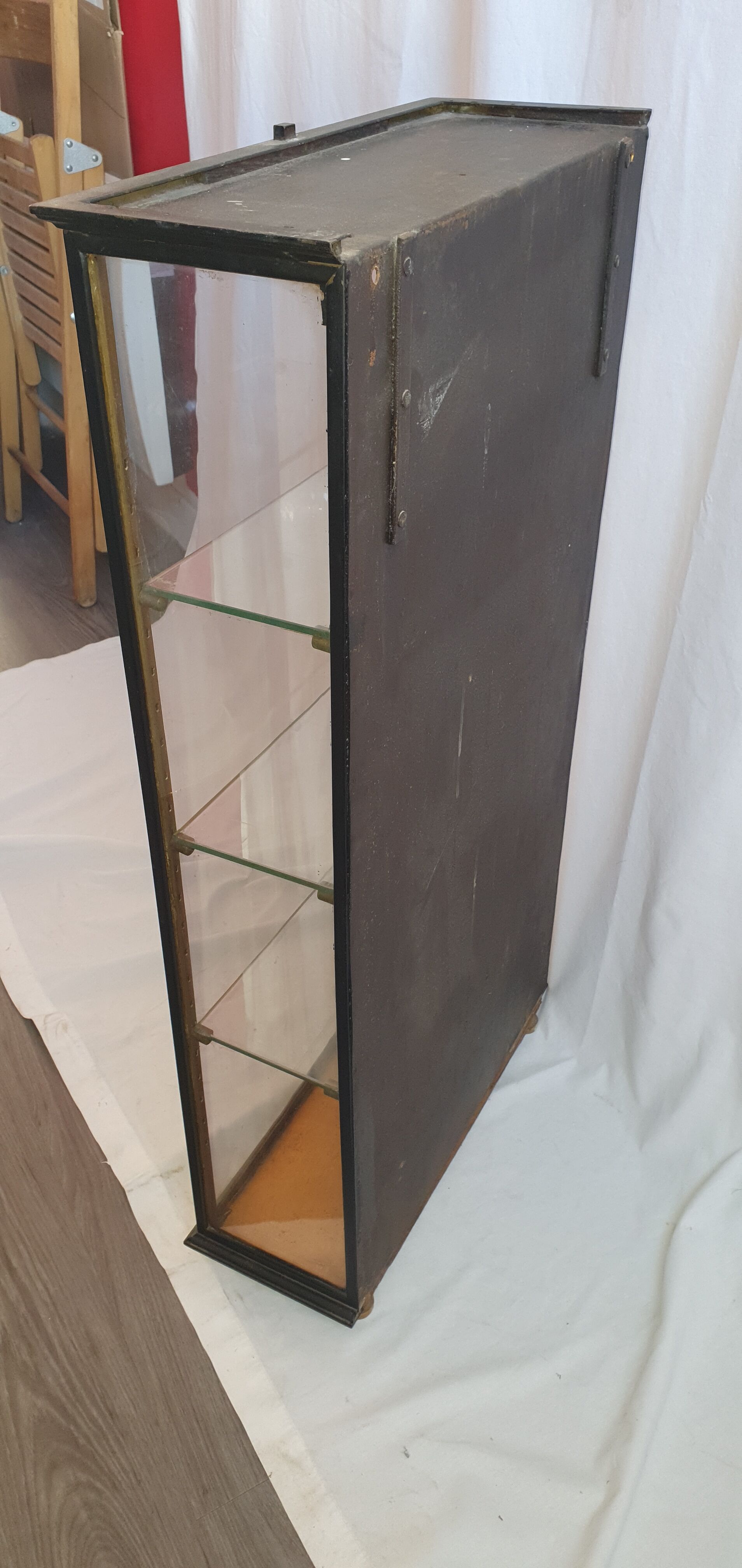 Napoleon III black metal showcase