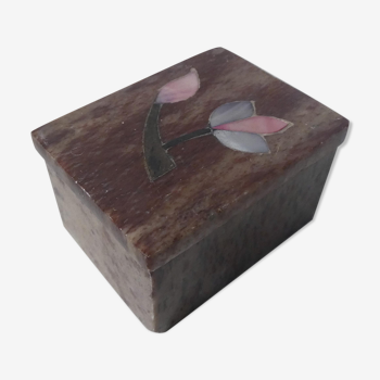 Soapstone box inlaid with mother-of-pearl and colored stone