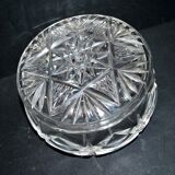 Richly cut crystal candy box from BACCARAT? 20th century.
