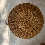 Tripod rattan worker