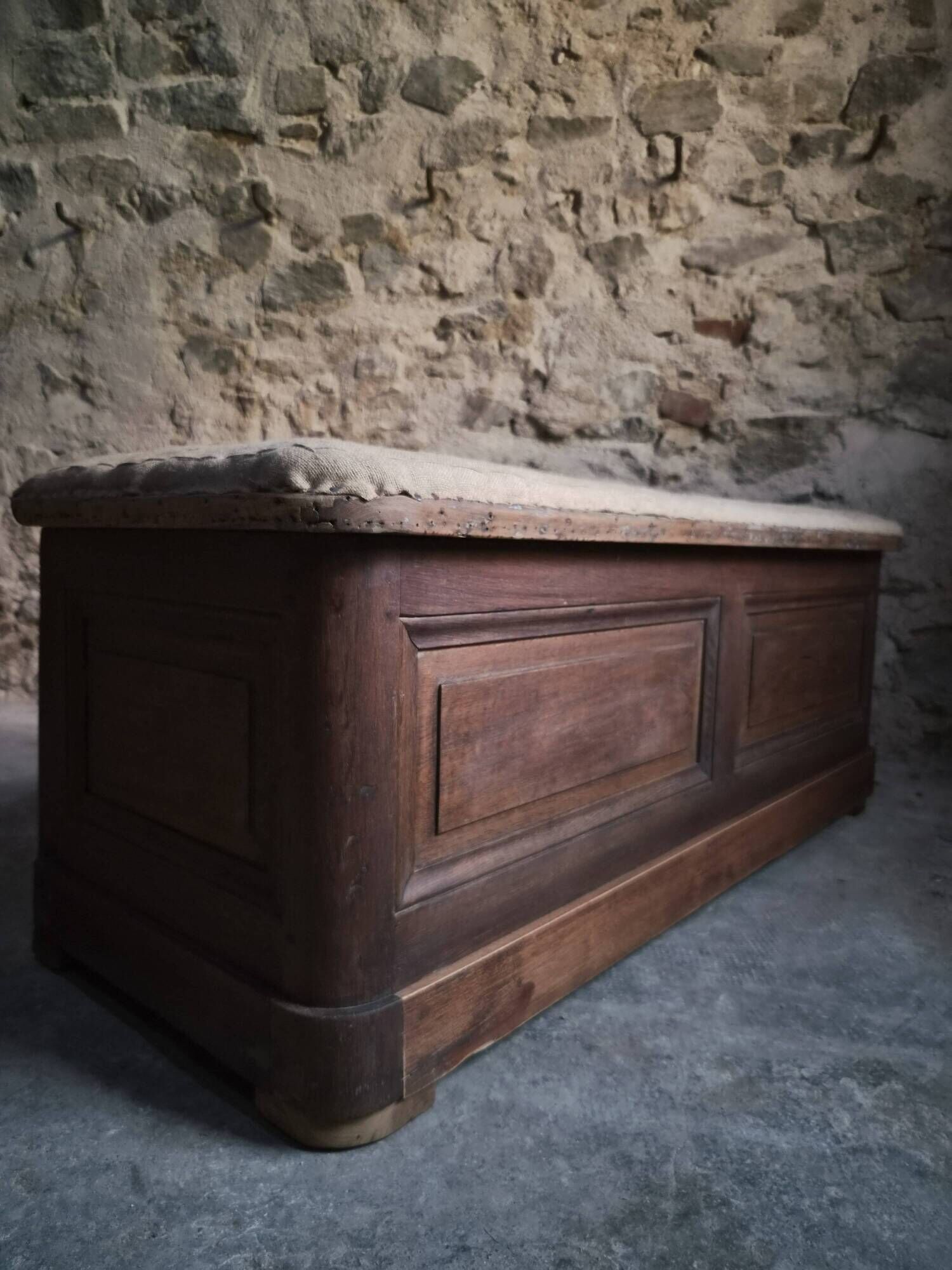 Antique French oak storage bench / blanket box, 1800–1850