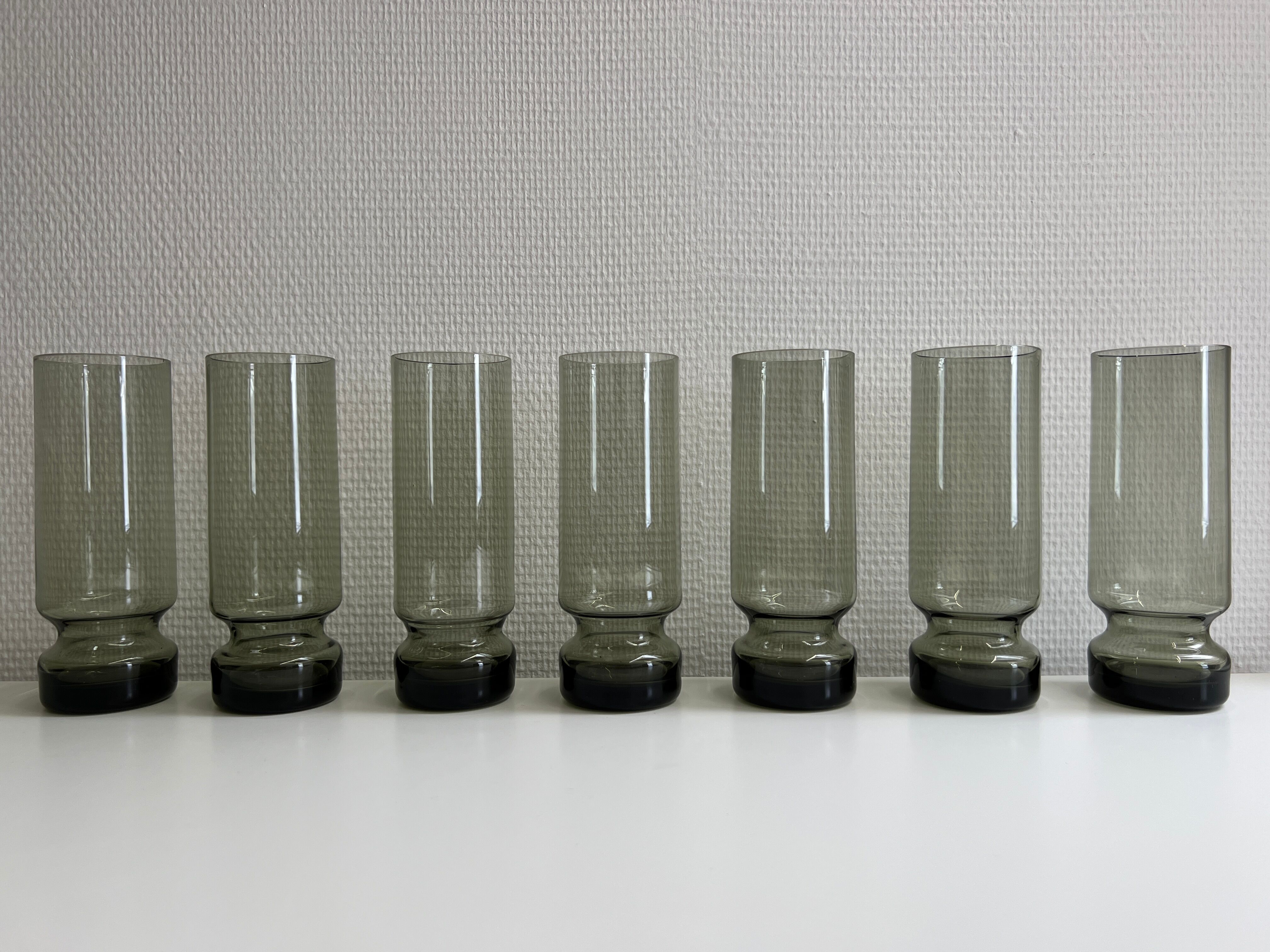 Lot de 7 verres à eau fumés