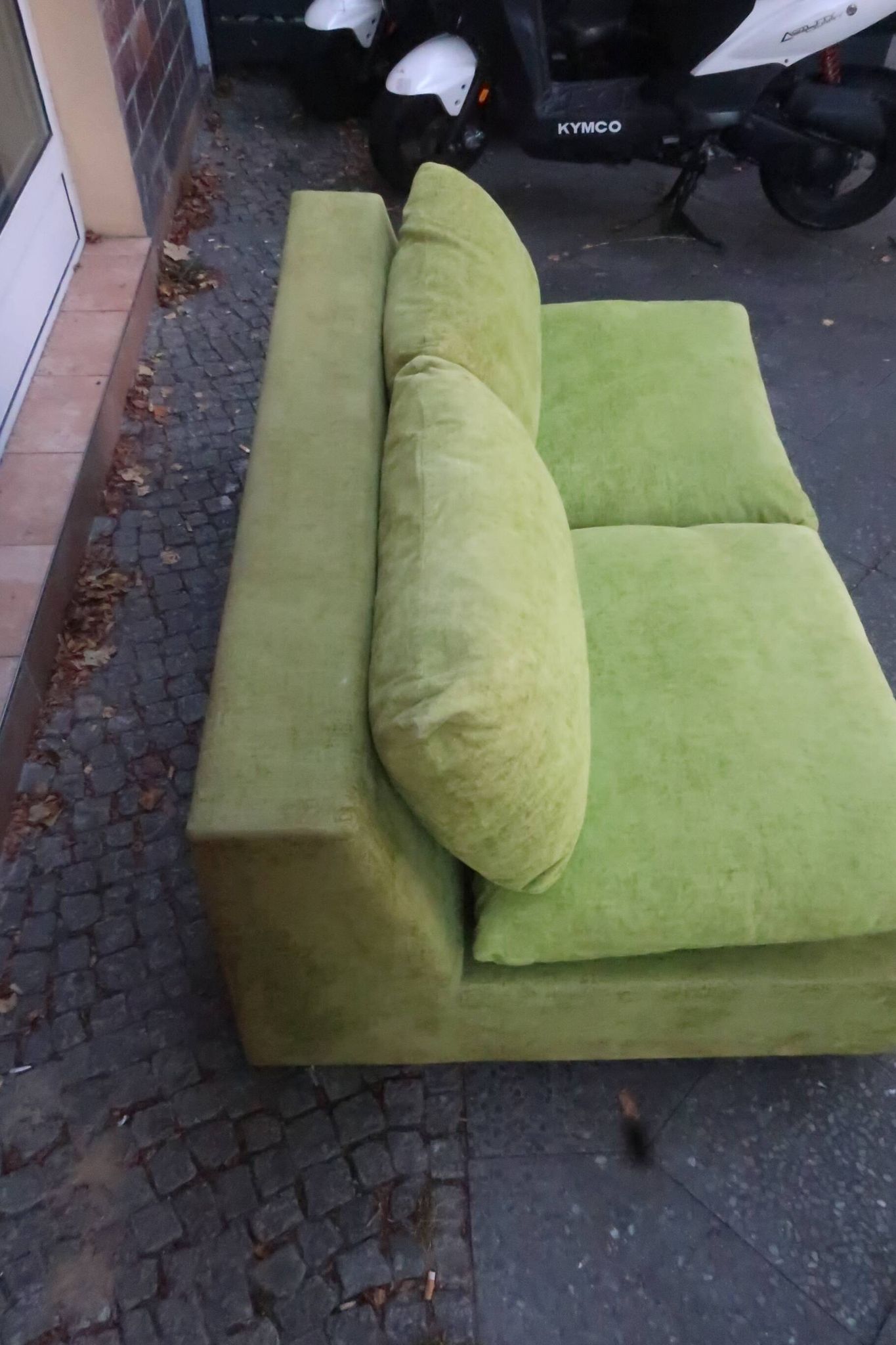 Superb vintage 70s two-seater retro space age sofa