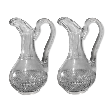 Paire de pichets en cristal taillé