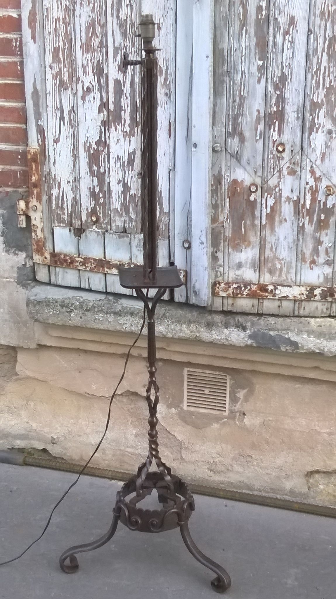 Wrought iron lamppost