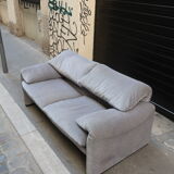 Maralunga Sofa by Vico Magistretti for Cassina