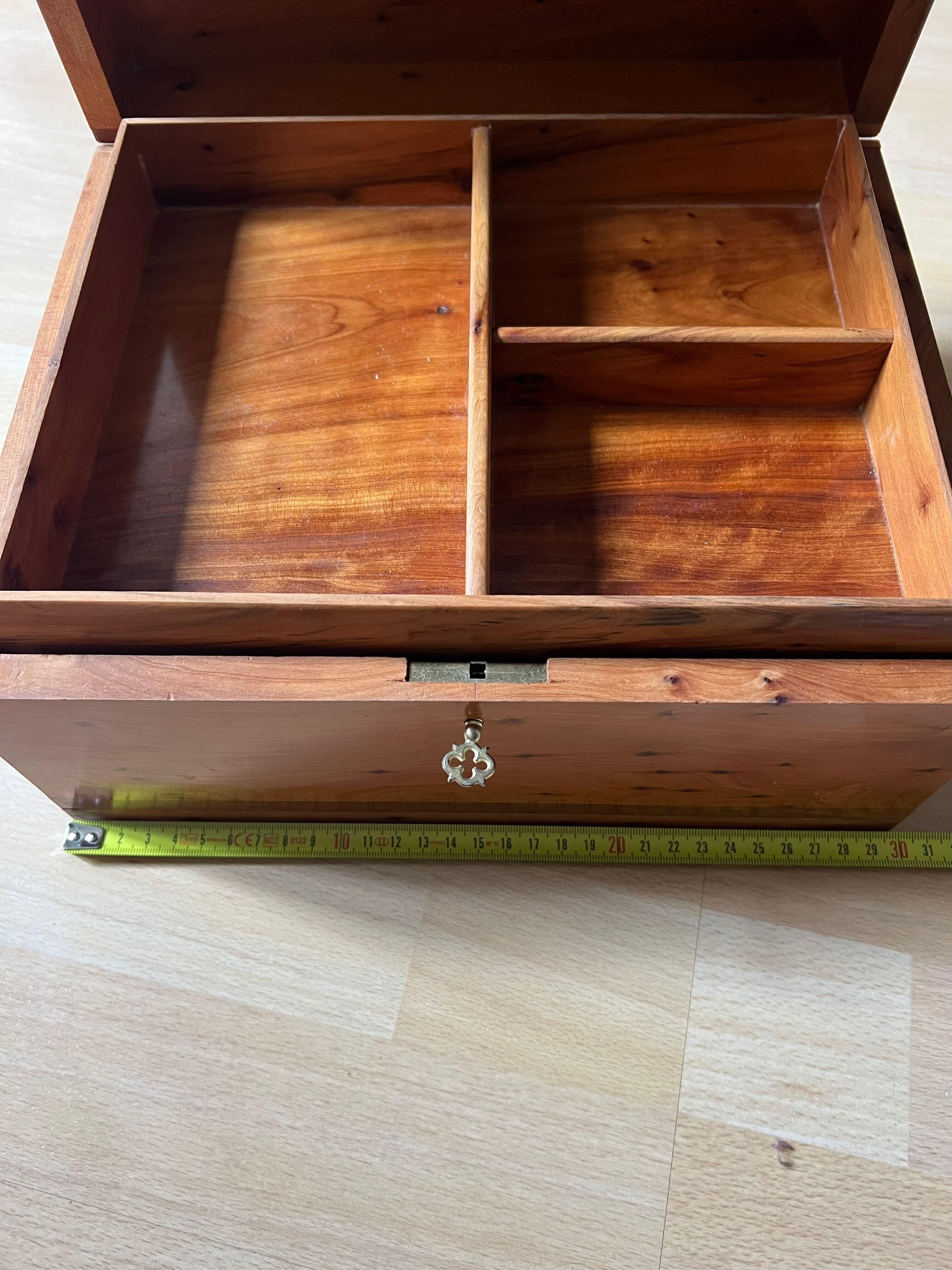 Storage box
