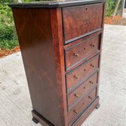 19th-century secretary chiffonnier in walnut burl & gilded leather with brass fittings.