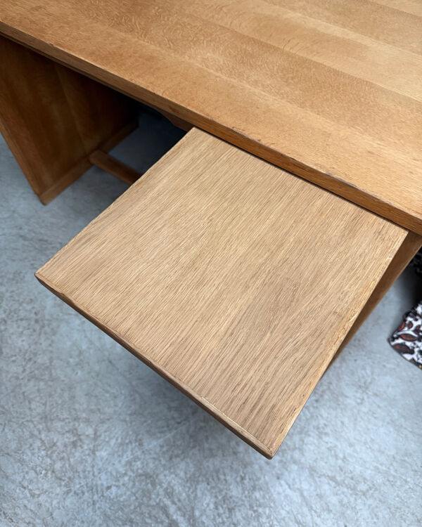 Bureau demi-ministre en chêne, rénové