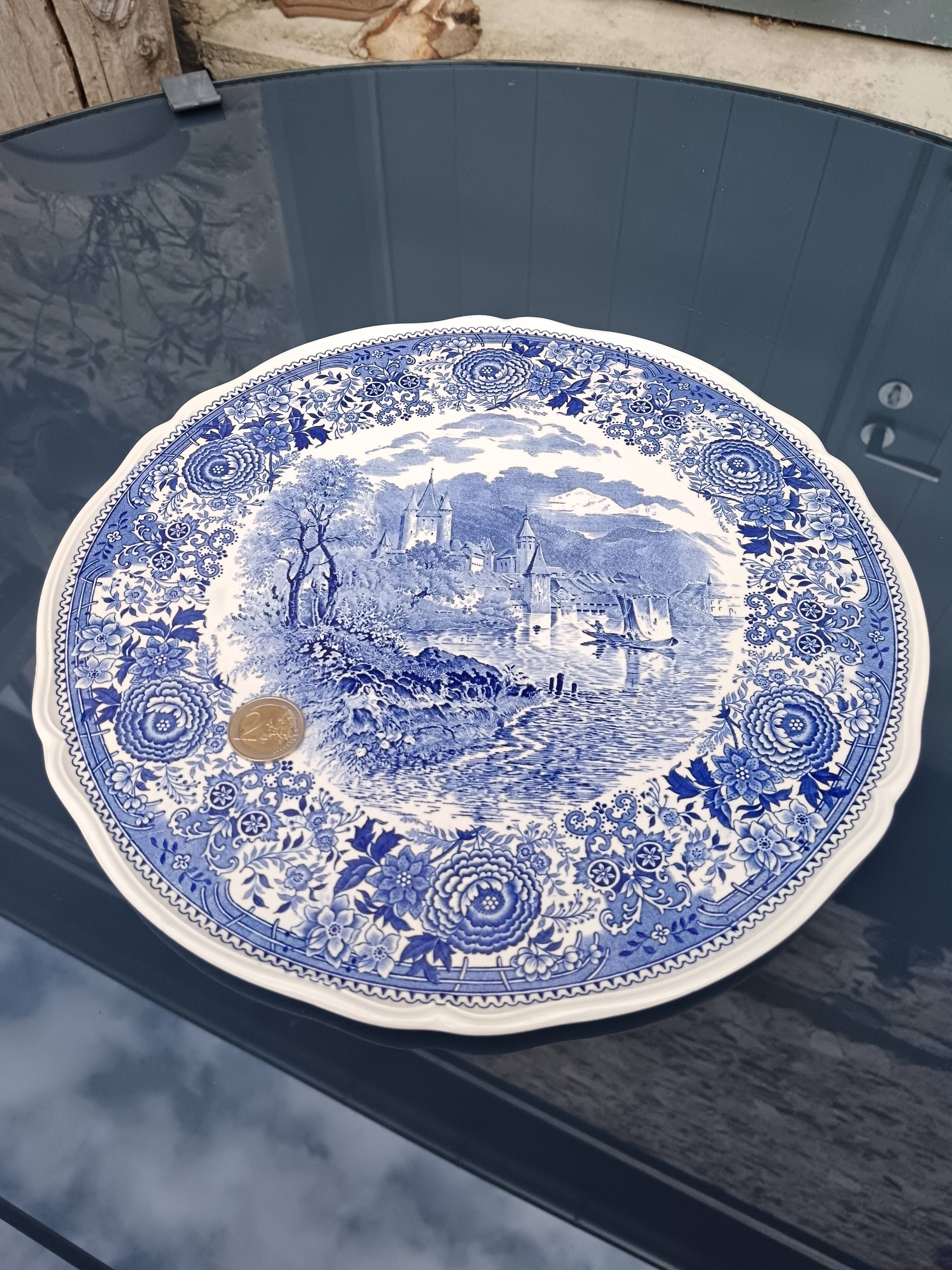 Large Villeroy & Boch "Burgenland" dish