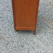 Vintage 1950s chest of drawers with tapered legs and 5 drawers.